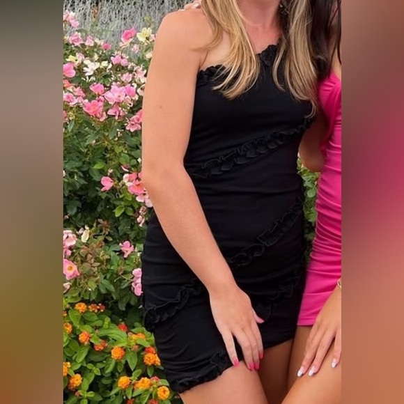 MORE TO COME Camila One Shoulder Dress - Picture 2 of 3